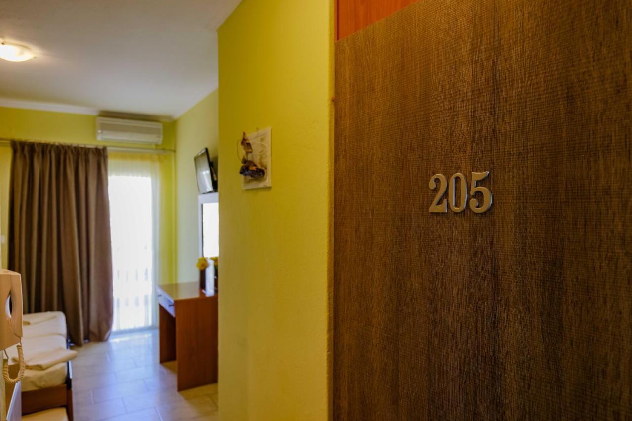 Dionisos Apartments Paralia Dionysiou Dış mekan fotoğraf