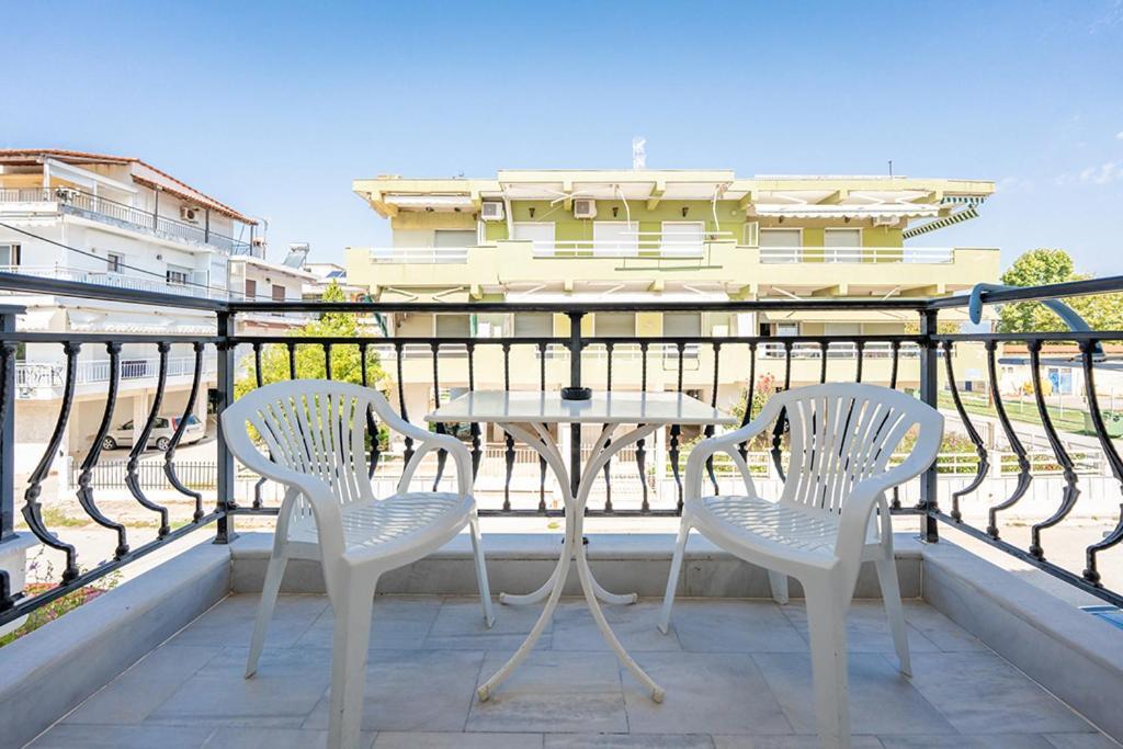 Dionisos Apartments Paralia Dionysiou Oda fotoğraf