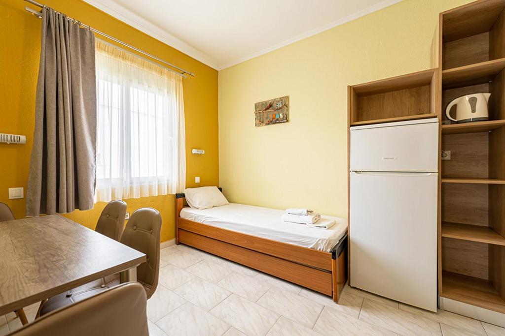 Dionisos Apartments Paralia Dionysiou Oda fotoğraf
